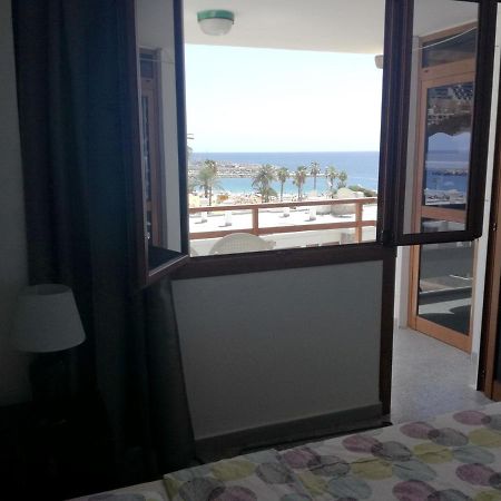 Two Bedroom Apartment 2 Min From Beach Mogan Exterior photo